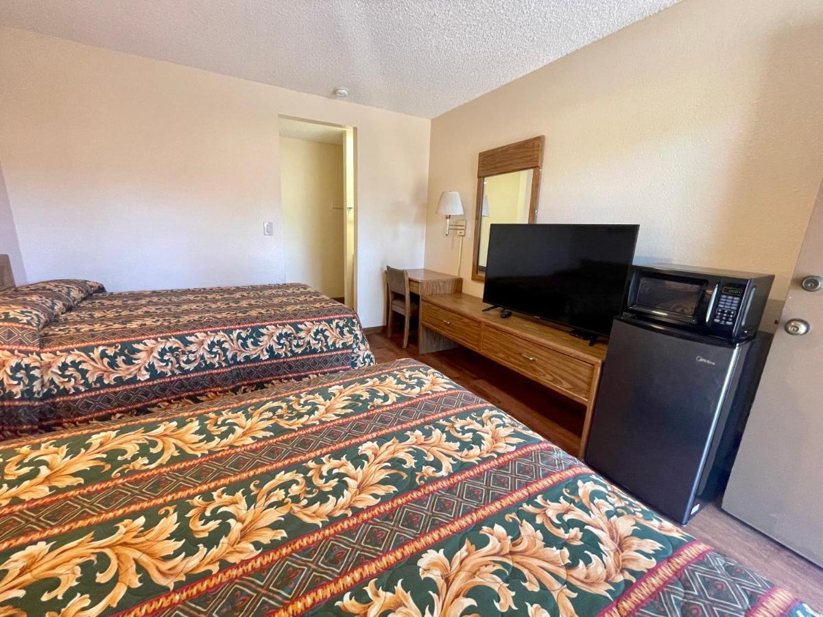 Regency Inn Lakeport Eksteriør bilde