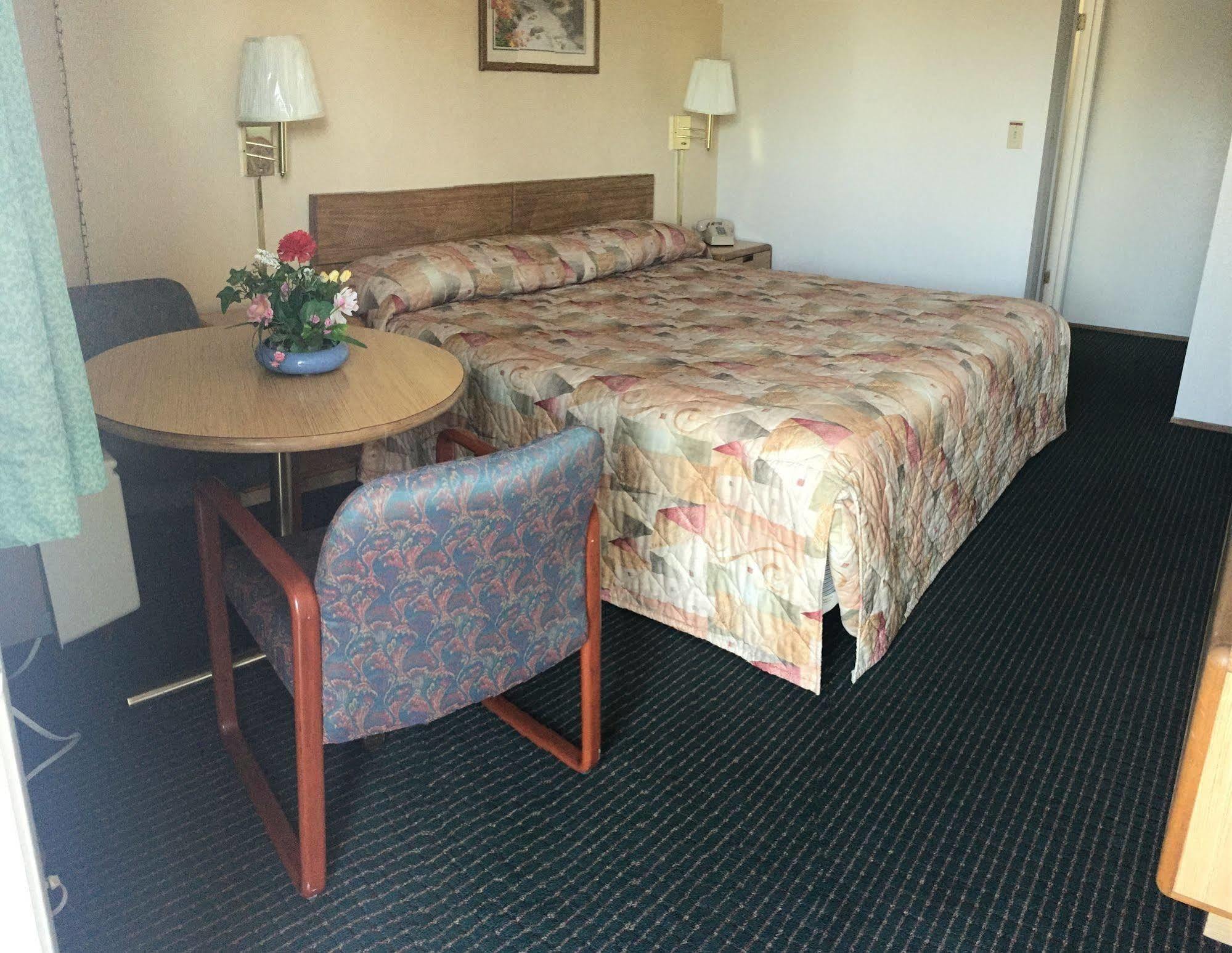 Regency Inn Lakeport Eksteriør bilde