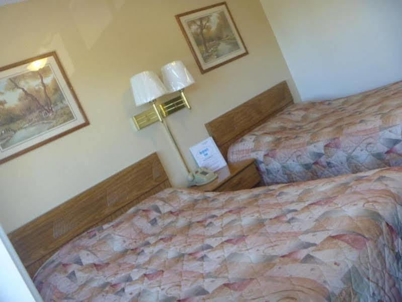 Regency Inn Lakeport Eksteriør bilde