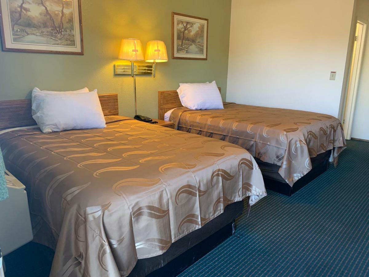 Regency Inn Lakeport Eksteriør bilde